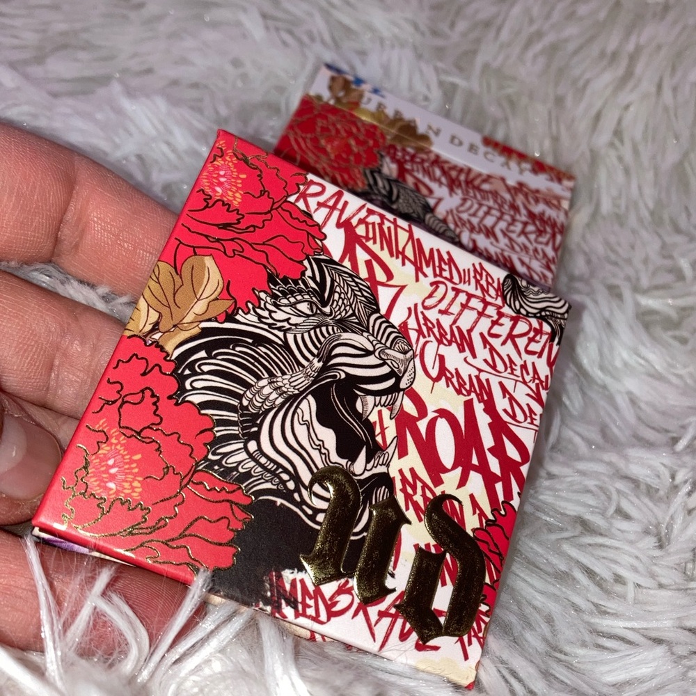 Urban Decay - Chinese New Year Palette - Picture 4 of 11